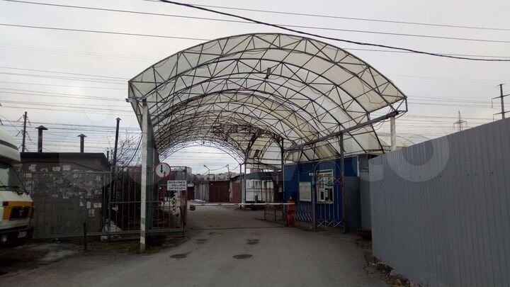 Гараж, > 30 м²