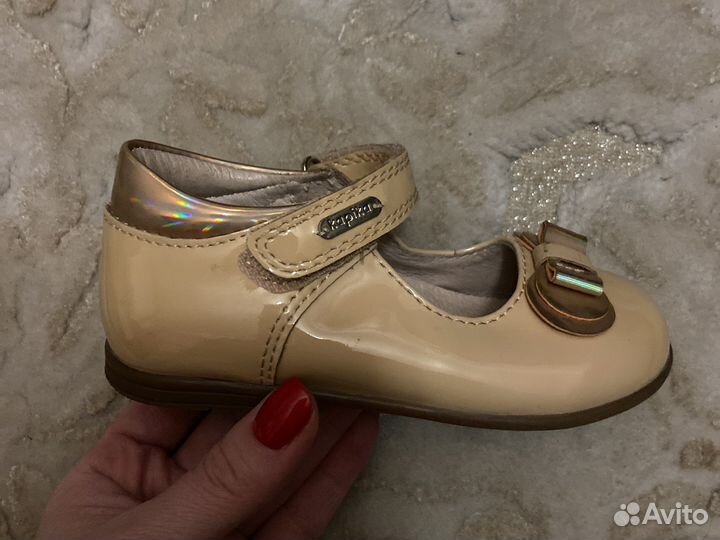 Туфли на девочку