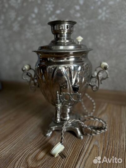 Самовар-старинный электрический СССР