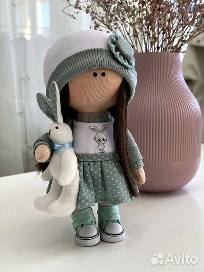 Кукла текстильная ручной работы с зайцем