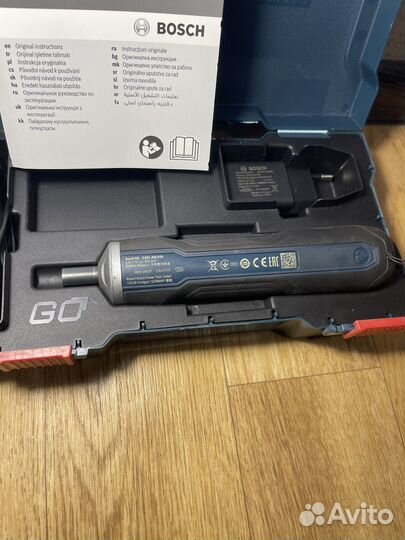 Аккумуляторная отвертка Bosch GO kit