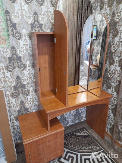 Гримерное зеркало