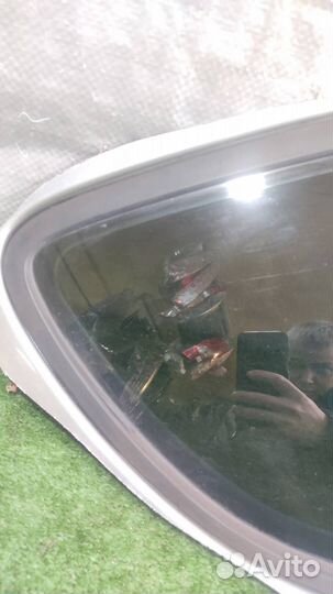 Стекло багажника левое Subaru Tribeca WX 2006