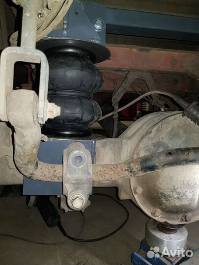 Пневмоподвеска Mercedes-Benz Sprinter задняя ось