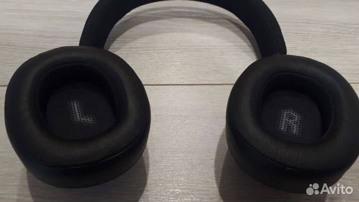 Беспроводные наушники jbl e55bt