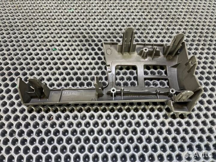 Накладка на торпедо Lexus Lx570