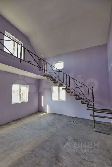 Дом 400 м² на участке 14 сот.