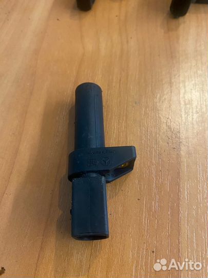 Датчик положения коленвала mercedes А0031532828