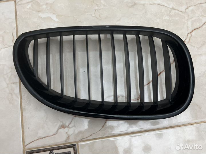 Решетка радиатора bmw e60