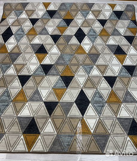 Палас 2х3 (на резиновой основе)