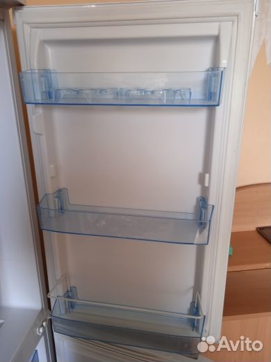 Холодильник бытовой