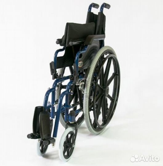 Кресло коляска со съемными колесами FS909B