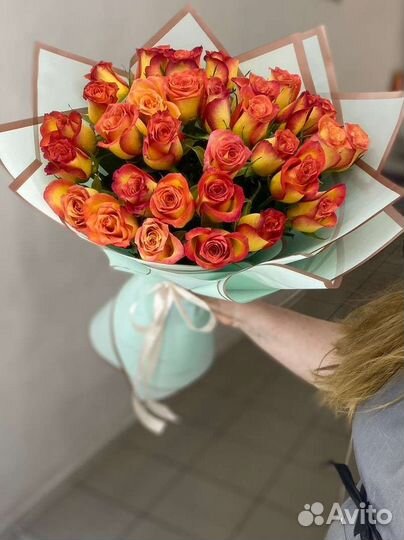 Букет из 31 розы с доставкой круглосуточно