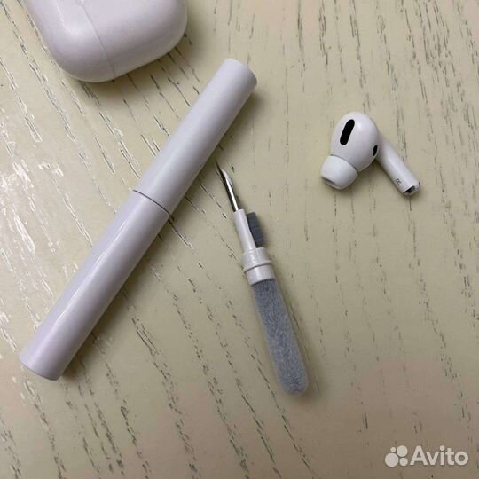 Инструмент для очистки наушников