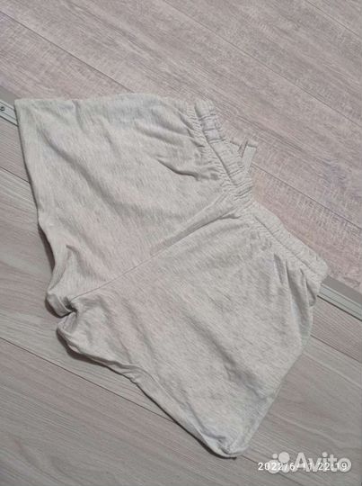 Шорты женские