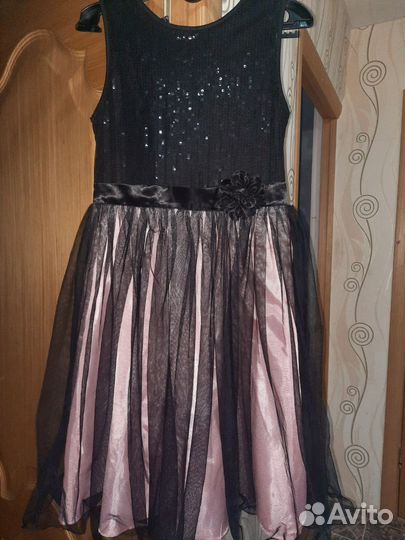 Платье праздничное