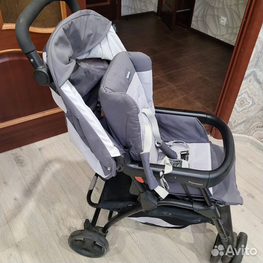 Продаю прогулочную коляску inglesina
