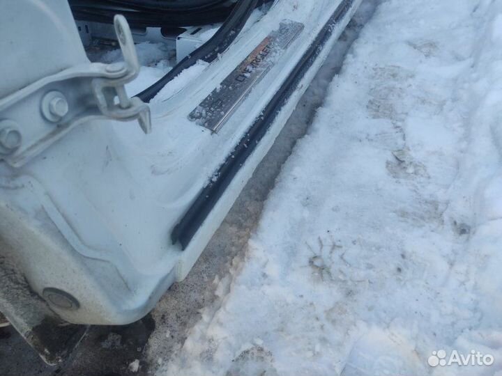 Порог со средней стойкой левый Chevrolet Cruze