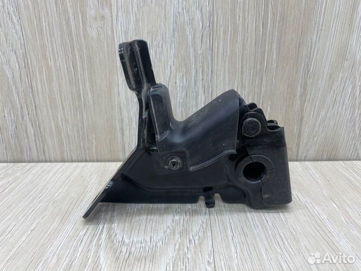 Замок спинки сиденья задний Kia Rio 4 FB 1.4