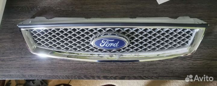 Решетка радиатора Ford Focus 2