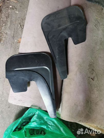 Брызговики универсальные