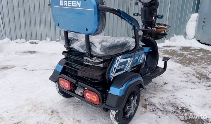 Электроскутер трехместный