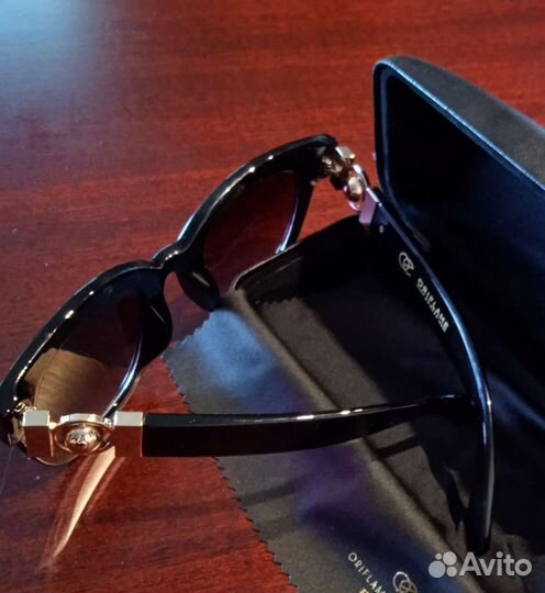 Солнцезащитные очки женские