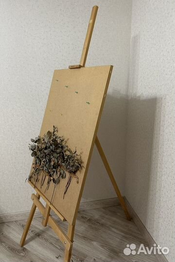 Мольберт с планшетом. Можно для рассадки