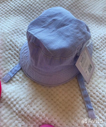 Купальник, панама, сабо, бейсболки