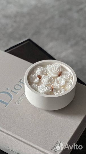 Свеча подарочная 