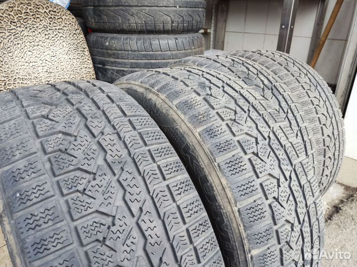 Kumho I'Zen RV Asymmetric 235/55 R18