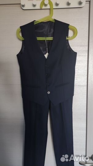 Костюм на мальчика школьная форма 128 р