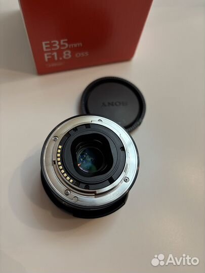 Объектив Sony E35 mm f1.8 oss