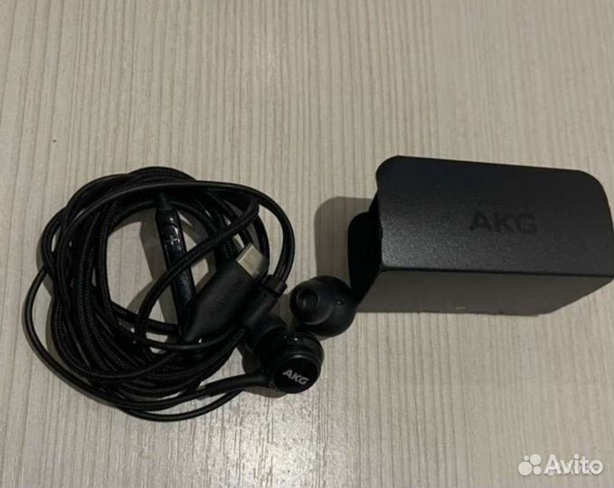 Наушники Samsung by Tuned AKG Type-C