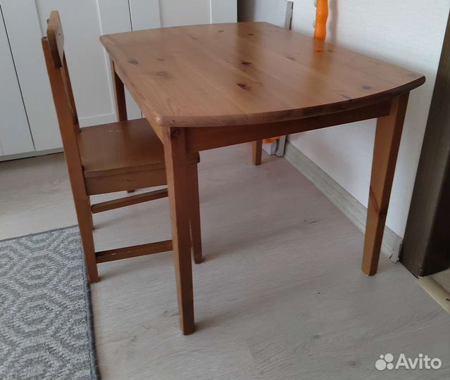Детский стол и стул