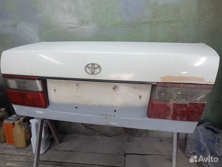 Крышка багажника тойота корона бочка