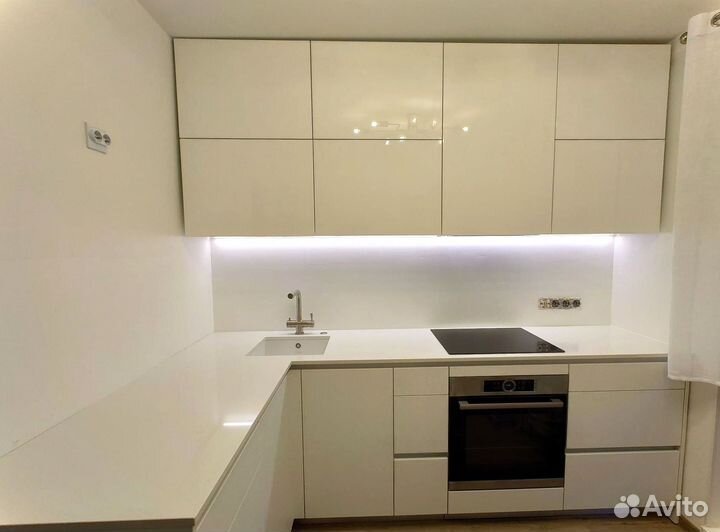 Кухня до потолка на заказ