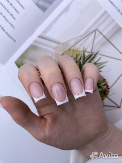 Маникюр Педикюр