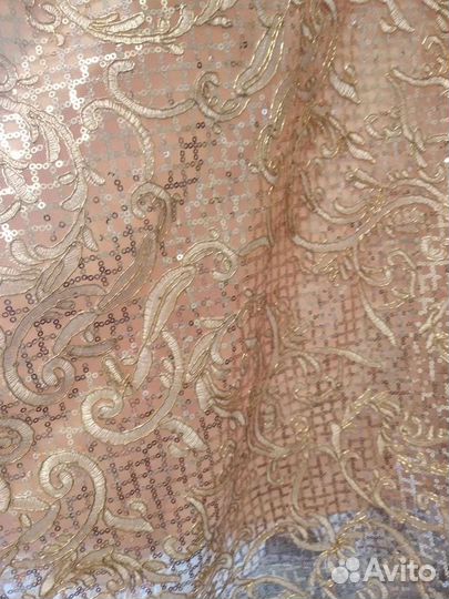 Вечернее платье