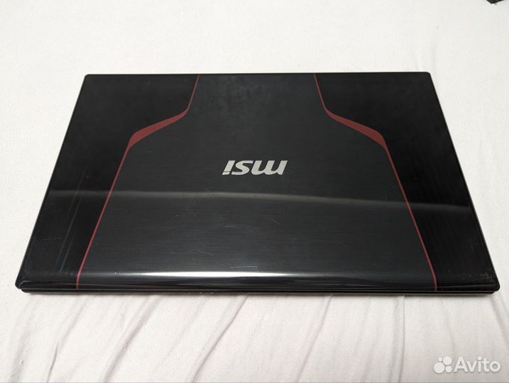 Игровой ноутбук MSI MS-1756