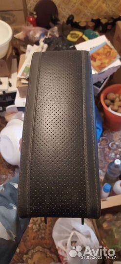 Подлокотник универсальный