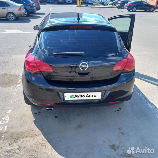 Opel Astra 1.6 AT, 2011, 164 000 км