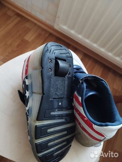 Кроссовки с роликами для девочек