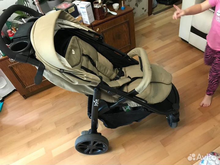 Прогулочная коляска joie litetrax 4