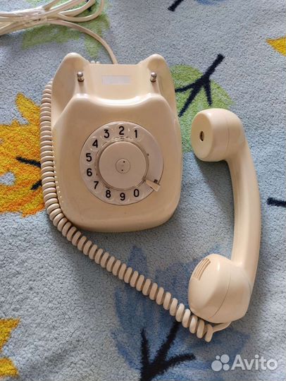 Телефон Tesla чсср