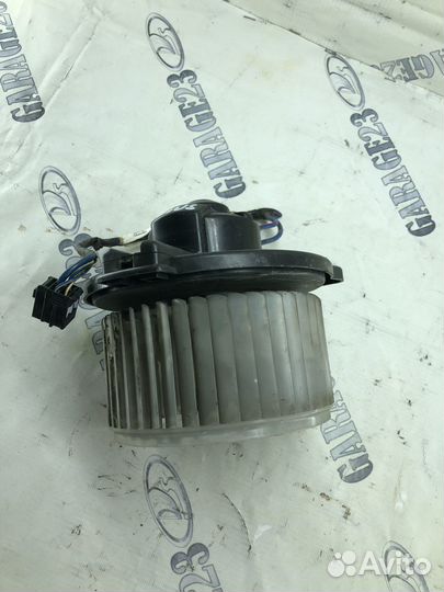 Моторчик отопителя Toyota Vios