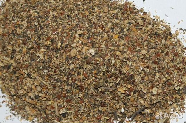 пакля в тюках, 30 кг. неиспользуемые отходы льна это. отходы льна для лошадей. мульча костра конопляная. сечка отходы.