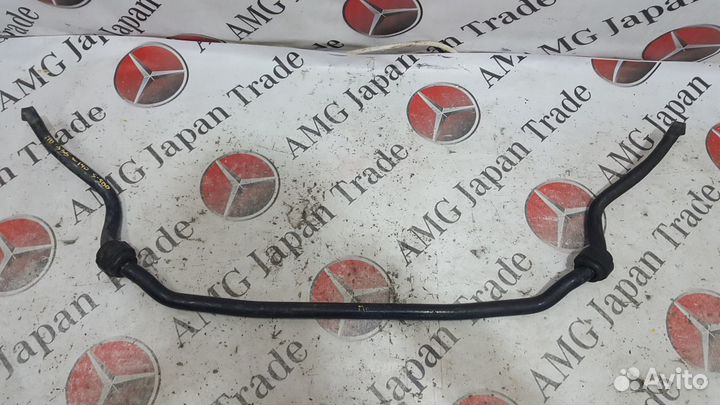 Стабилизатор передний на Mercedes-Benz W140