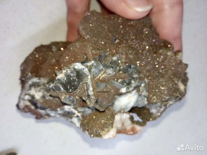 Камни и минералы