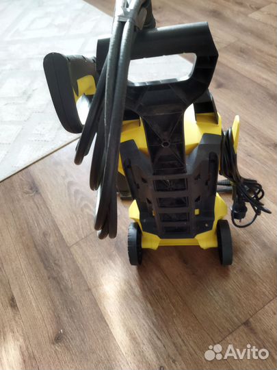 Мойка высокого давления karcher
